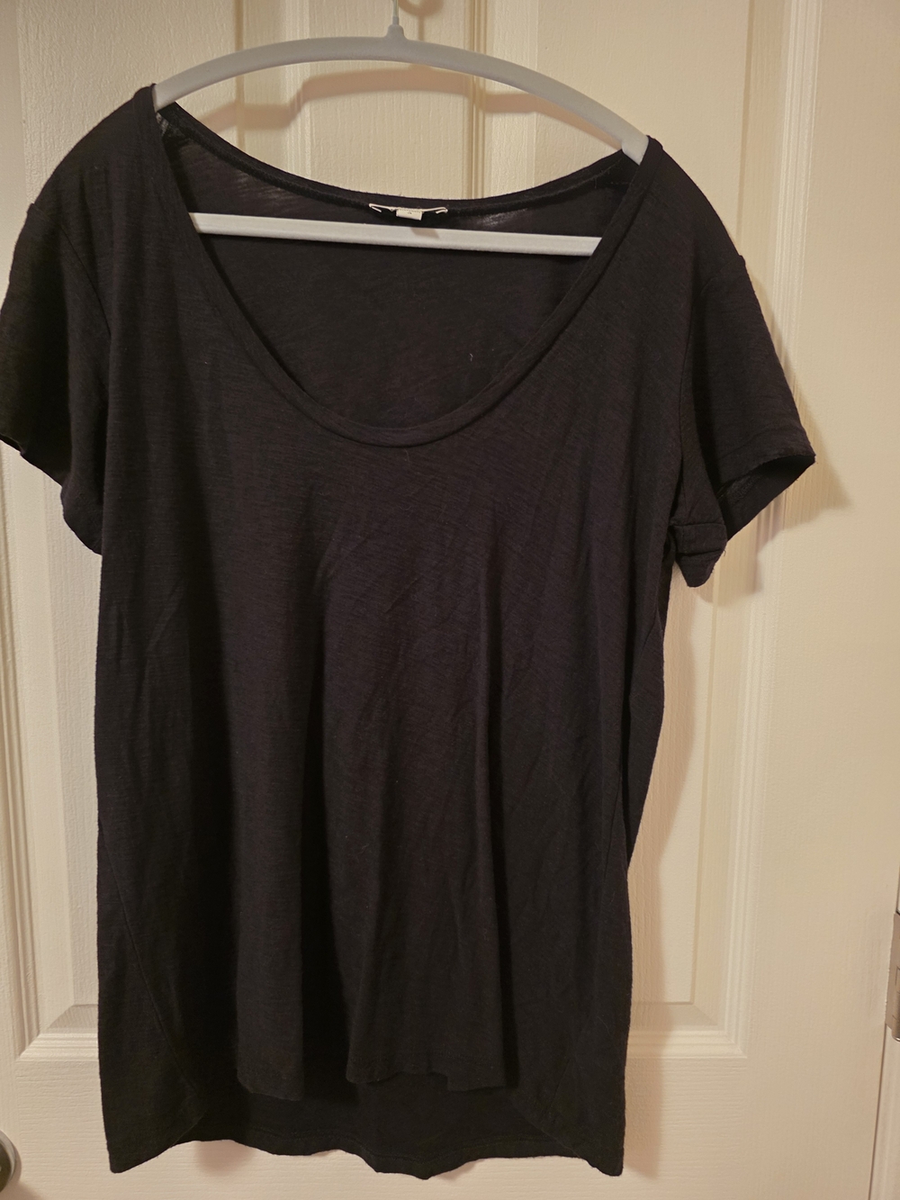 James Perse Black Scoop Neck Short Sleeve Tee